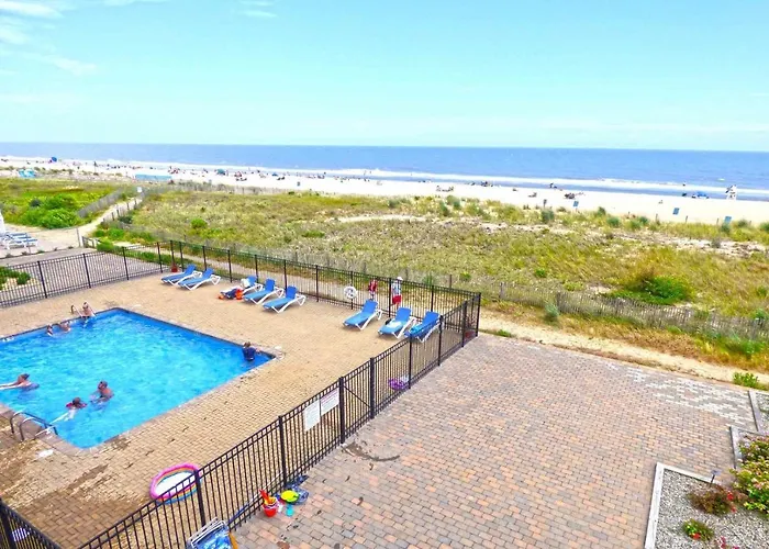 Towers 201 Condo